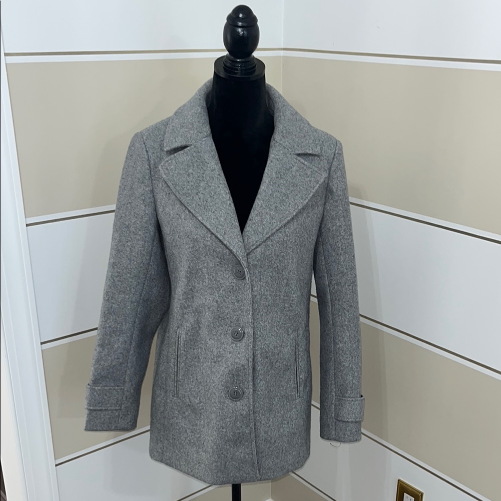 Chic Women's Gray Pea Coat